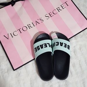 Victoria's secret BEACH PLEASE SANDALS SMALL NEW